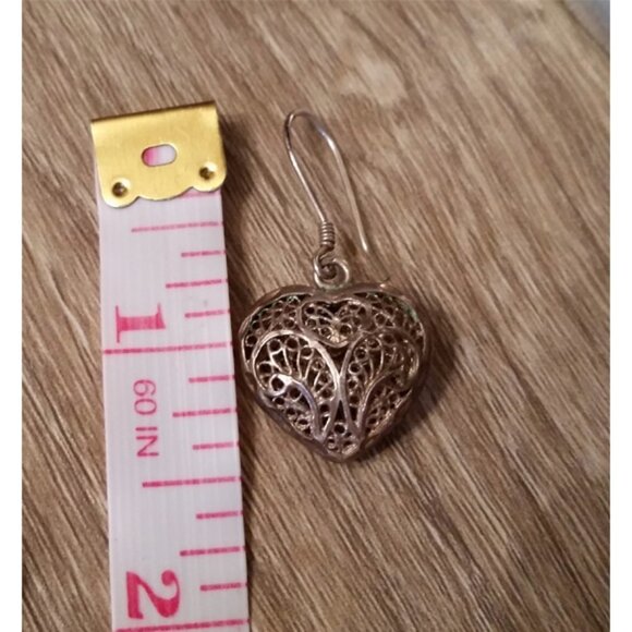 VINTAGE Fillagree Puff  Puffy Heart Sterling Silver 925 Earrings Fine Jewelry. - Picture 3 of 6
